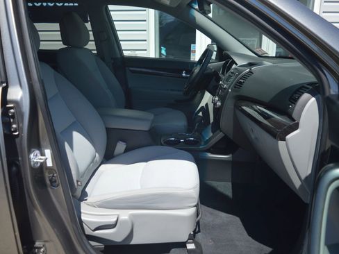 Used 2012 Kia Sorento LX w/ Convenience Pkg AWD/4WD image 17
