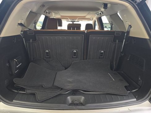 Used 2025 Nissan Pathfinder Platinum w/ Cargo Package image 19