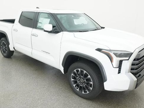 New 2026 Toyota Tundra Limited AWD/4WD image 16