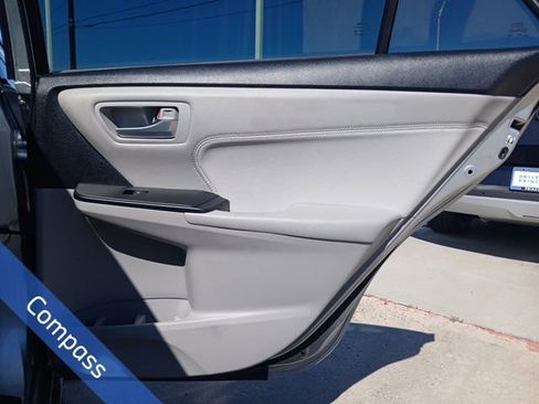 Used 2016 Toyota Camry XLE image 9