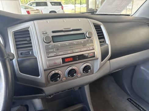 Used 2009 Toyota Tacoma PreRunner RWD image 13