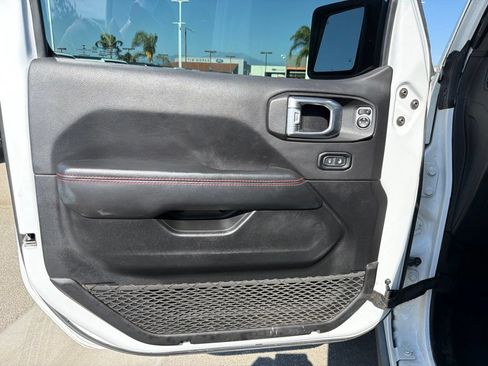 Used 2021 Jeep Wrangler Unlimited Rubicon AWD/4WD image 16