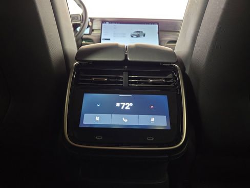 Used 2022 Rivian R1T Launch Edition image 28