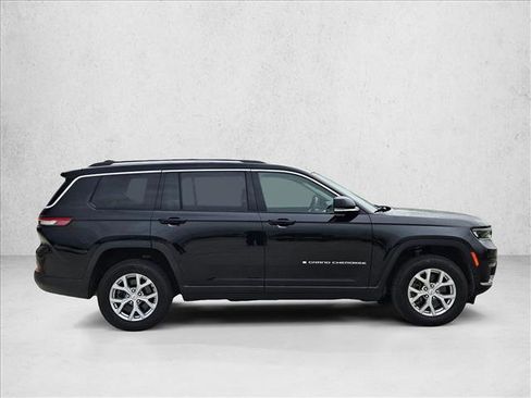 Used 2023 Jeep Grand Cherokee L Limited AWD/4WD image 4