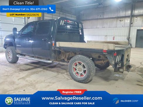 Used 2011 Chevrolet Silverado 2500 LTZ w/ LTZ Plus Package AWD/4WD image 3