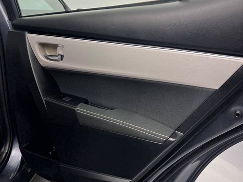 Used 2018 Toyota Corolla LE FWD image 21