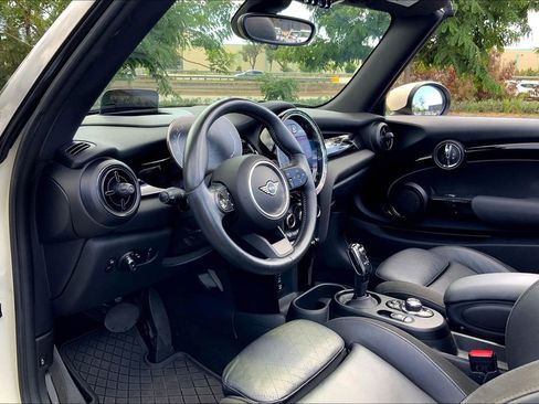 Certified 2022 MINI Cooper S w/ Driver Assistance Package image 15