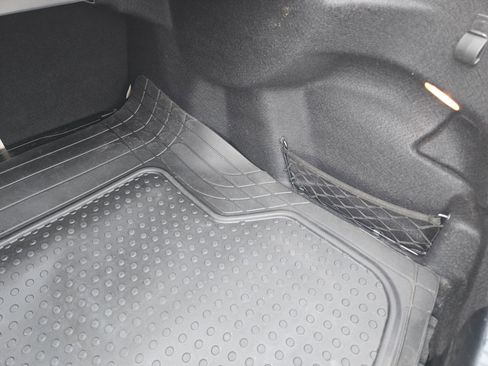 Used 2016 Mercedes-Benz C 300 4MATIC Sedan image 55