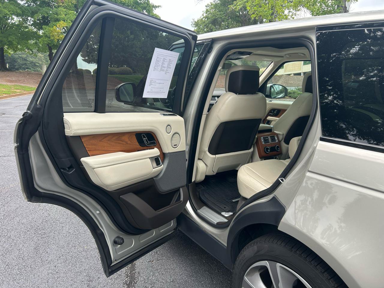 Used 2018 Land Rover Range Rover HSE AWD/4WD image 15