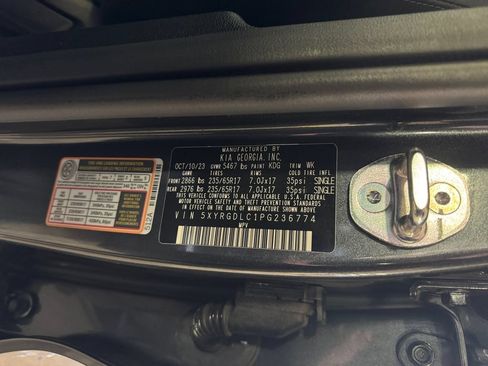 Used 2023 Kia Sorento LX AWD/4WD image 31