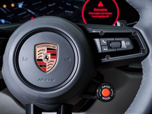 Certified 2026 Porsche 911 Carrera S RWD image 22