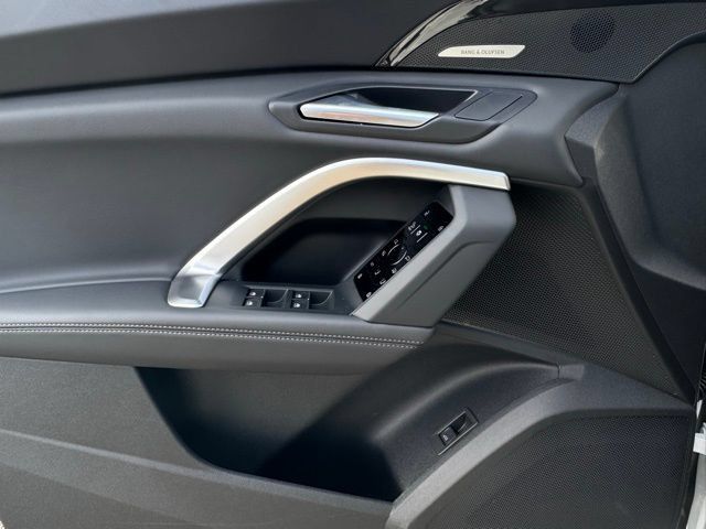 New 2025 Audi Q5 Premium Plus AWD/4WD image 12