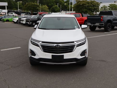 Used 2024 Chevrolet Equinox LT w/ LPO, Floor Liner Package AWD/4WD image 3