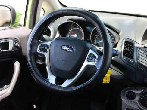 Used 2015 Ford Fiesta SE FWD image 30