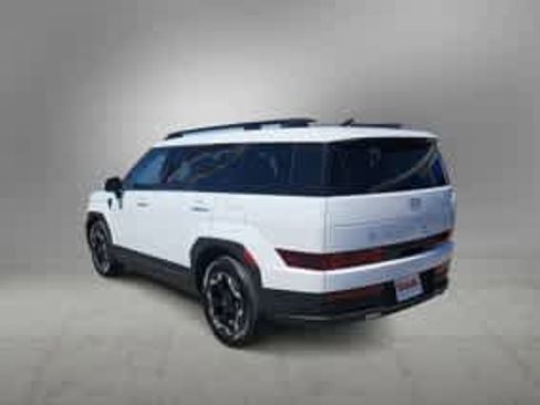 Used 2025 Hyundai Santa Fe SEL AWD/4WD image 10