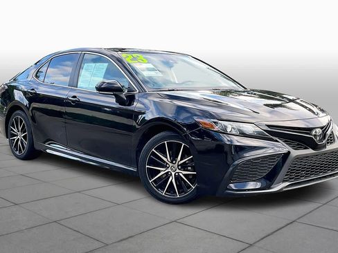 Certified 2023 Toyota Camry SE image 2