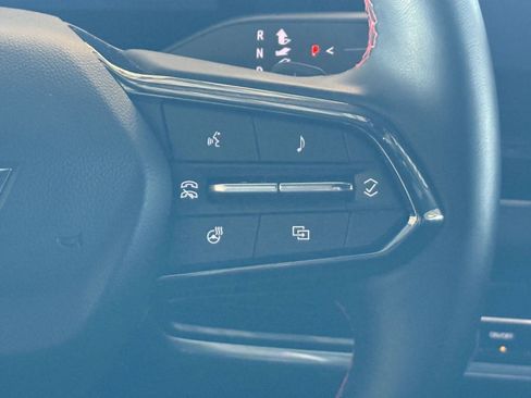 Used 2025 Chevrolet Equinox RS w/ Safety and Technology Package image 21