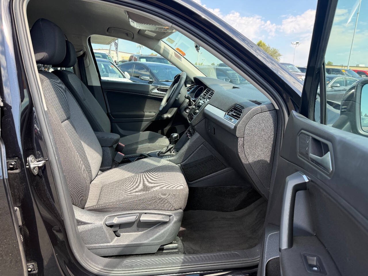 Used 2019 Volkswagen Tiguan S w/ Driver Assistance Package FWD image 16
