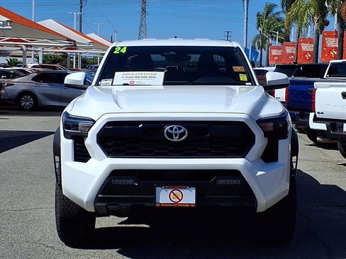 Certified 2024 Toyota Tacoma TRD Off-Road AWD/4WD image 2