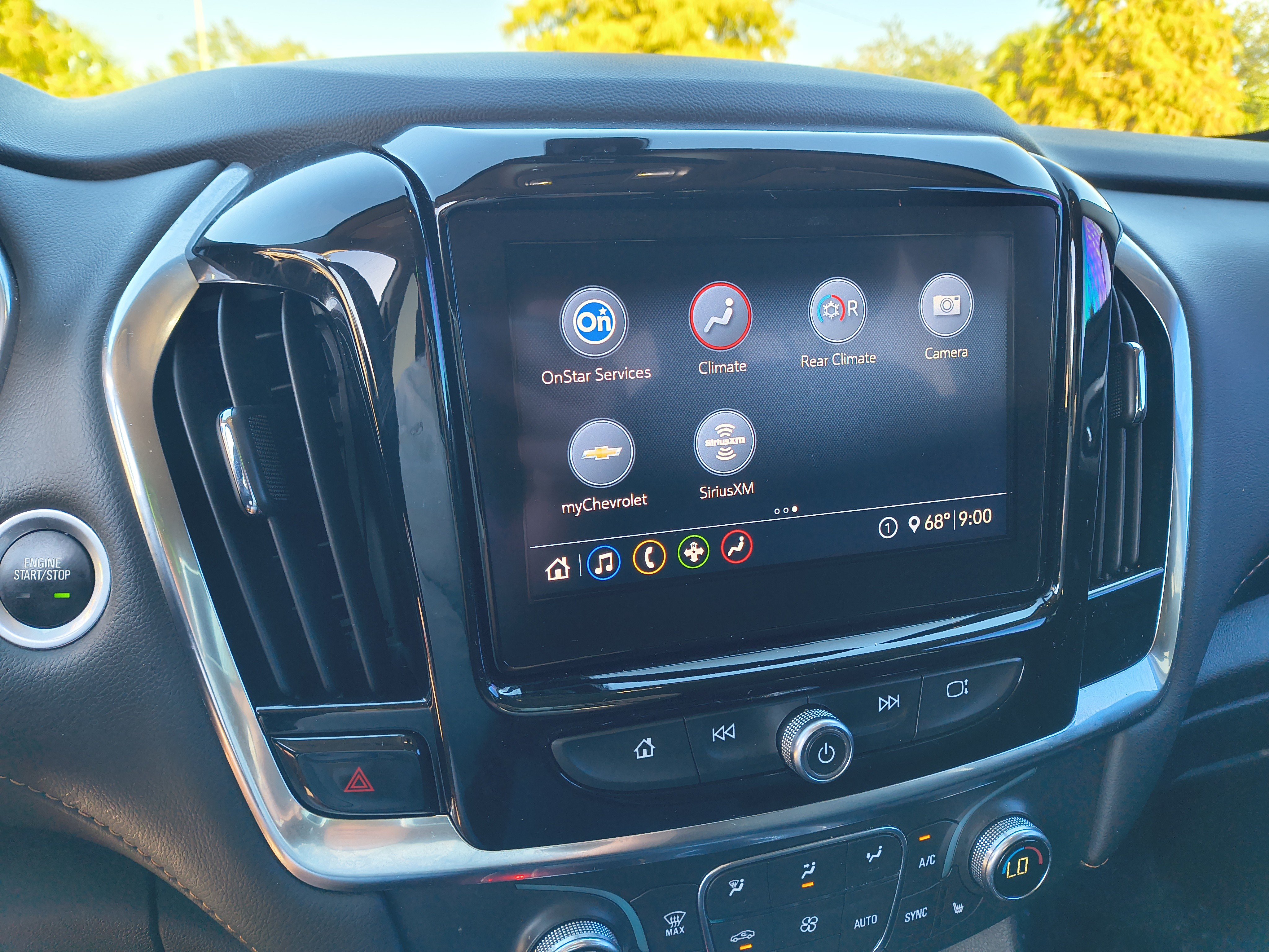 Used 2021 Chevrolet Traverse LT FWD image 26