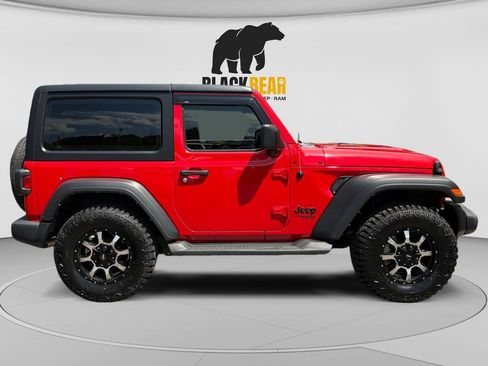 Used 2021 Jeep Wrangler Sport AWD/4WD image 2