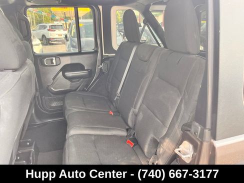 Used 2022 Jeep Wrangler Unlimited Sport AWD/4WD image 18
