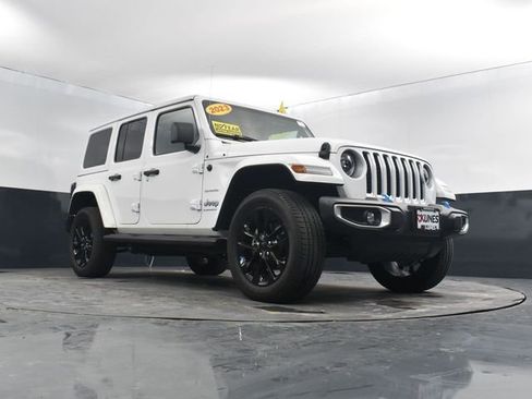 Used 2023 Jeep Wrangler Sahara 4xe w/ Cold Weather Group image 45