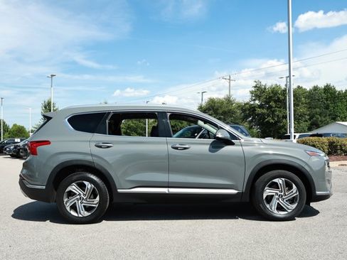 Used 2021 Hyundai Santa Fe SEL w/ Convenience Package FWD image 4