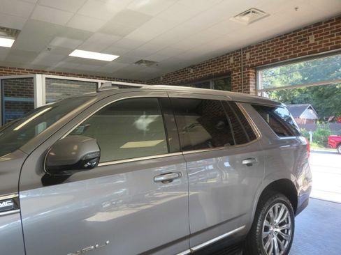 Used 2021 GMC Yukon Denali AWD/4WD image 93