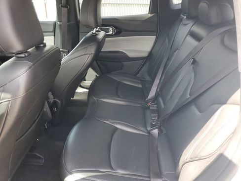 Used 2025 Jeep Compass Limited AWD/4WD image 10