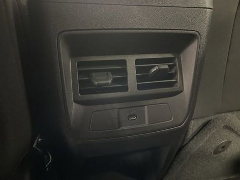 Used 2023 Chevrolet Colorado LT w/ LT Convenience Package image 34