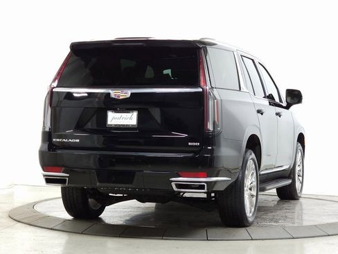 Used 2022 Cadillac Escalade Premium Luxury image 12