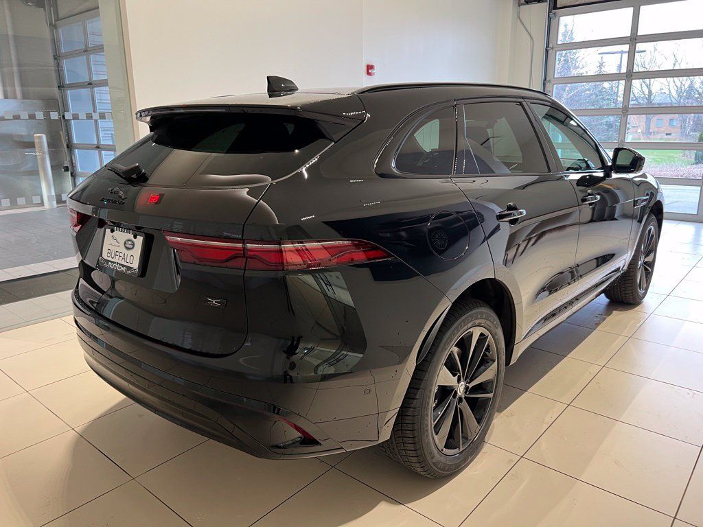 New 2026 Jaguar F-PACE R-Dynamic S AWD/4WD image 5