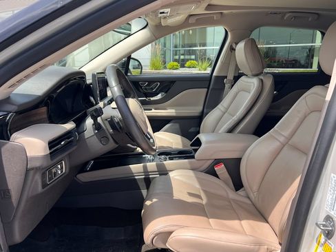 Used 2022 Lincoln Corsair Reserve w/ Equipment Group 201A AWD/4WD image 10