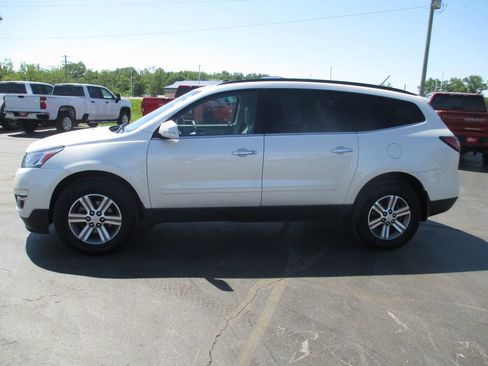 Used 2015 Chevrolet Traverse LT FWD image 10