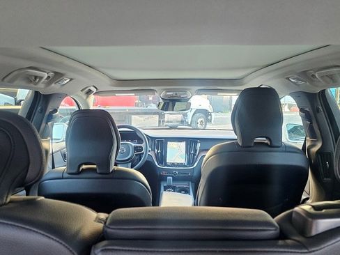 Certified 2024 Volvo V60 B5 Cross Country Plus image 8