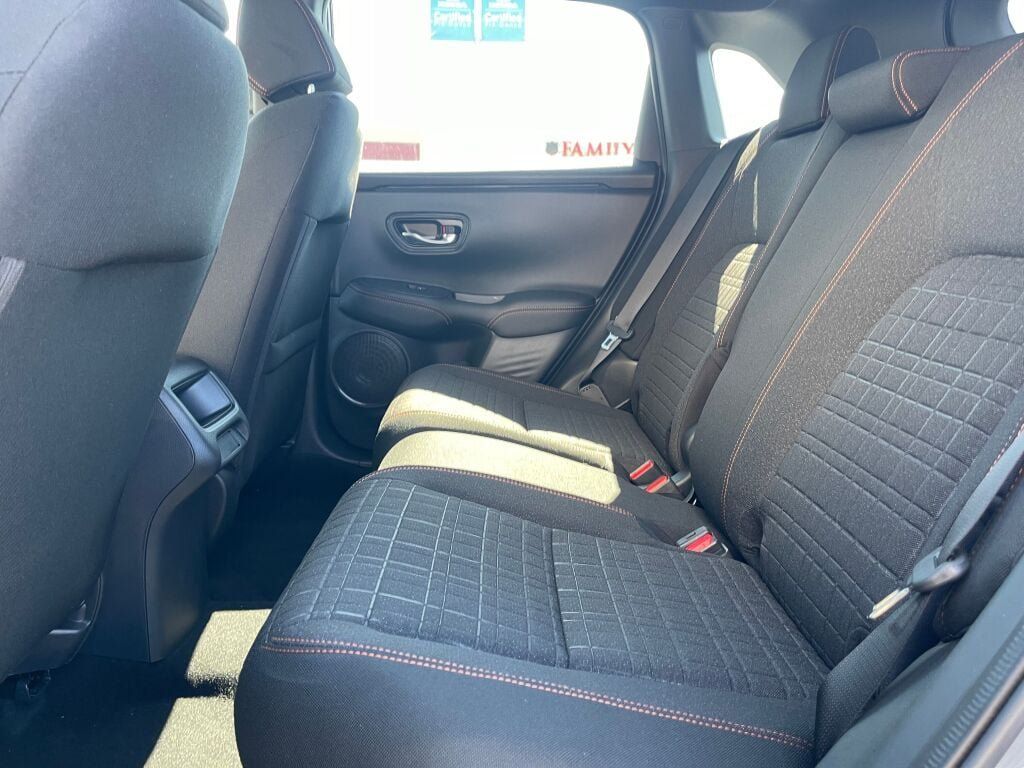 Used 2025 Honda HR-V Sport image 15