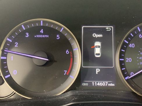 Used 2016 Lexus ES 350 w/ Premium Package w/Wood Trim image 23