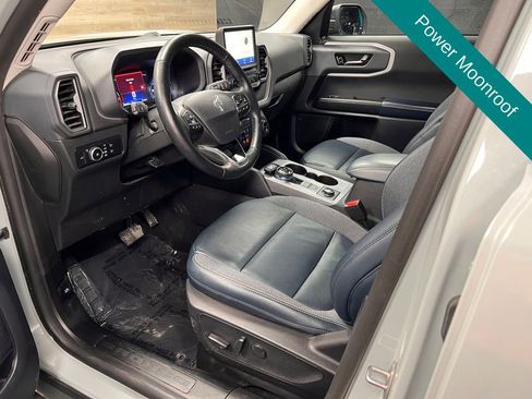 Used 2023 Ford Bronco Sport Outer Banks w/ Tech Package image 3