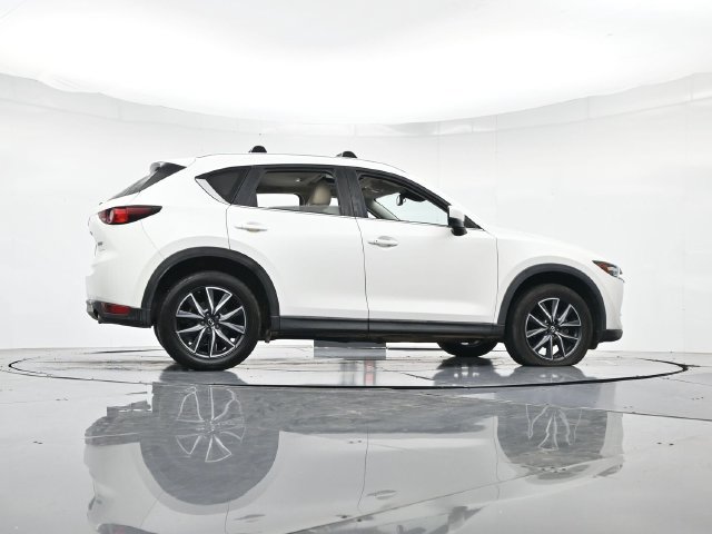 Used 2018 MAZDA CX-5 Touring w/ Preferred Equipment Package FWD image 34