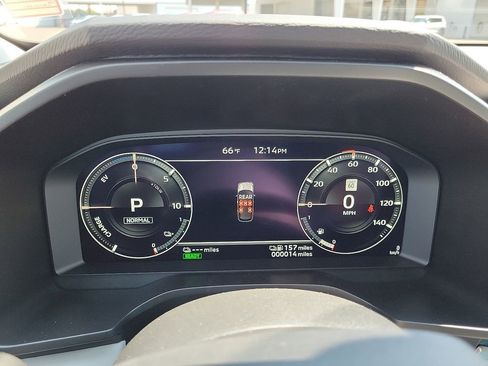 New 2025 Mitsubishi Outlander SEL image 16