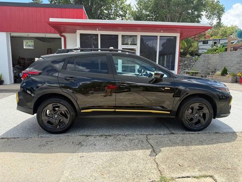 Used 2024 Subaru Crosstrek 2.5i Sport AWD/4WD image 11