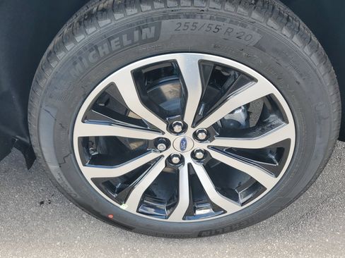 New 2026 Ford Explorer ST-Line RWD image 7