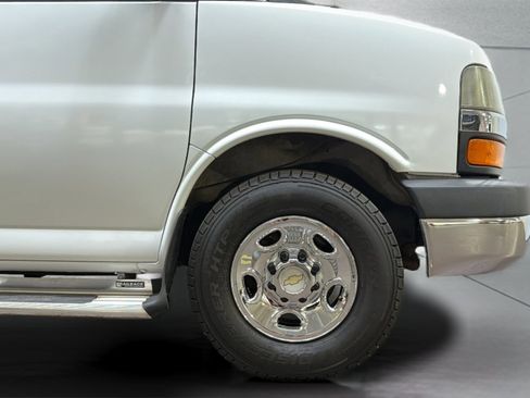 Used 2012 Chevrolet Express 3500 LT w/ LT Preferred Equipment Group RWD image 25