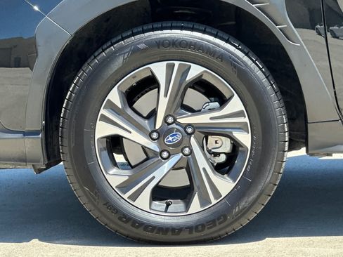 Used 2026 Subaru Crosstrek 2.5i Premium AWD/4WD image 25