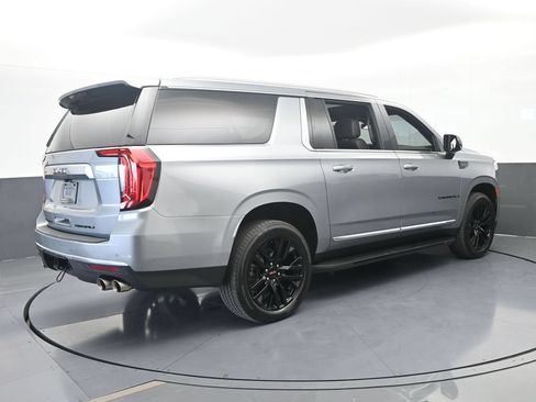 Used 2024 GMC Yukon XL Denali RWD image 6