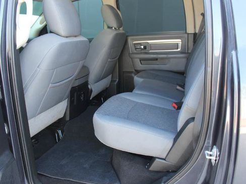 Used 2018 RAM 1500 Big Horn RWD image 12