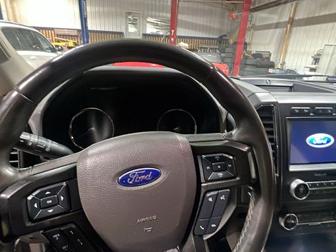 Used 2019 Ford Expedition Limited w/ Equipment Group 301A image 14
