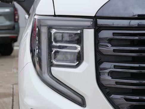 Used 2022 GMC Sierra 1500 Denali Ultimate image 10