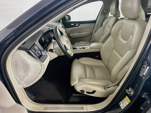 Used 2019 Volvo XC60 T5 Inscription w/ Protection Package Premier FWD image 13